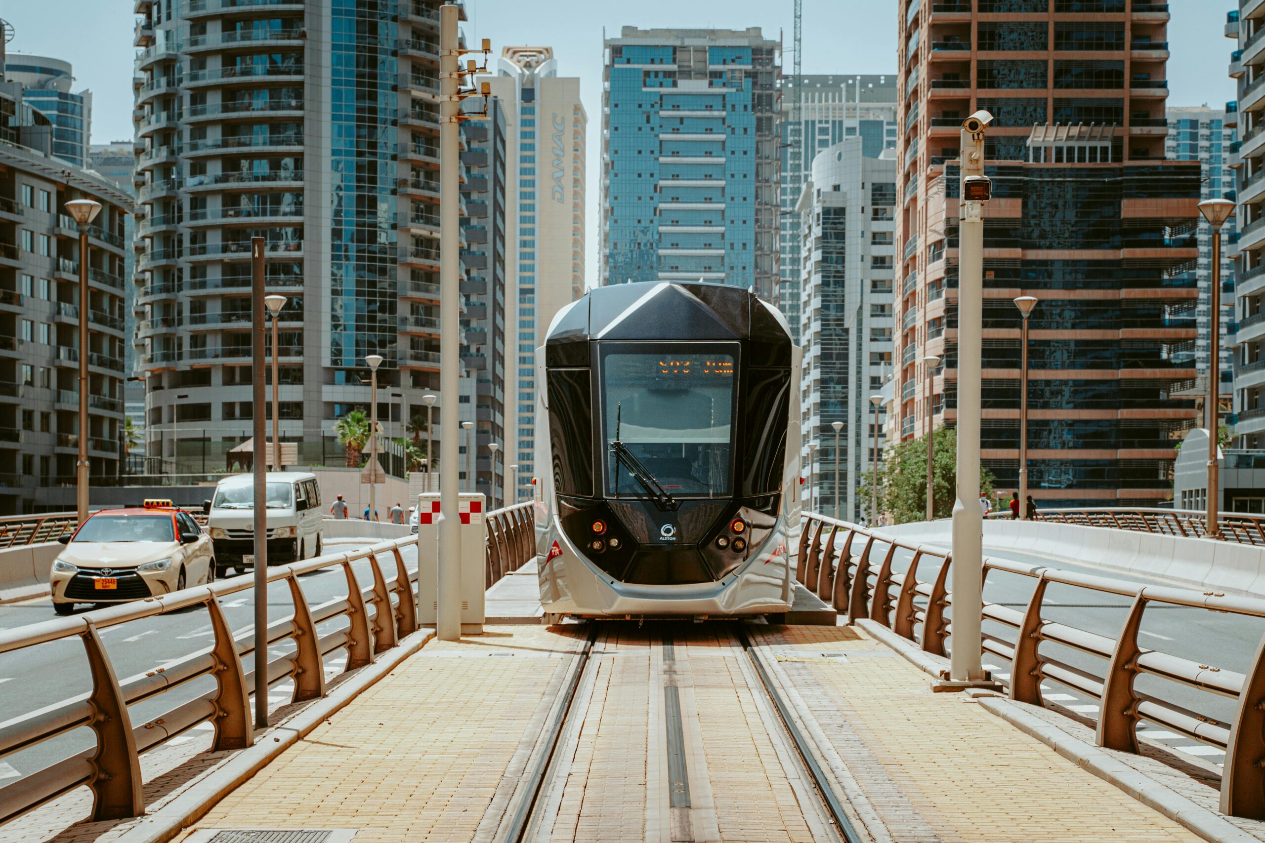 Metrô em Dubai - Foto de Denys Gromov