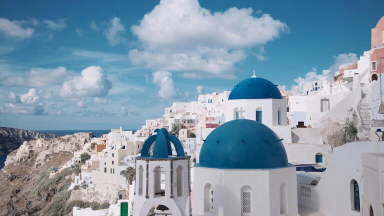 Passeio a Pé pelas Ilhas Gregas: Uma Experiência entre Santorini, Naxos e Paros